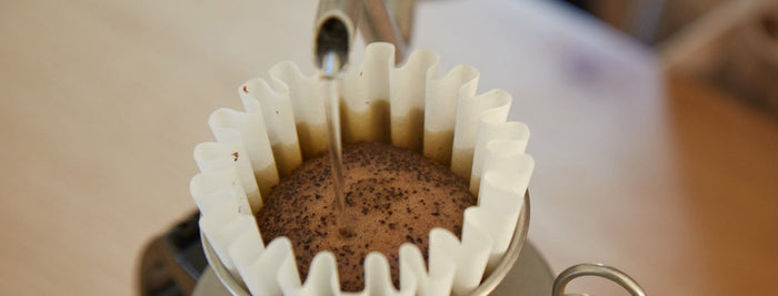 新鮮な豆でのおいしいコーヒーの淹れ方